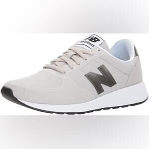 New Balance Women's Sneakers in Gray and White